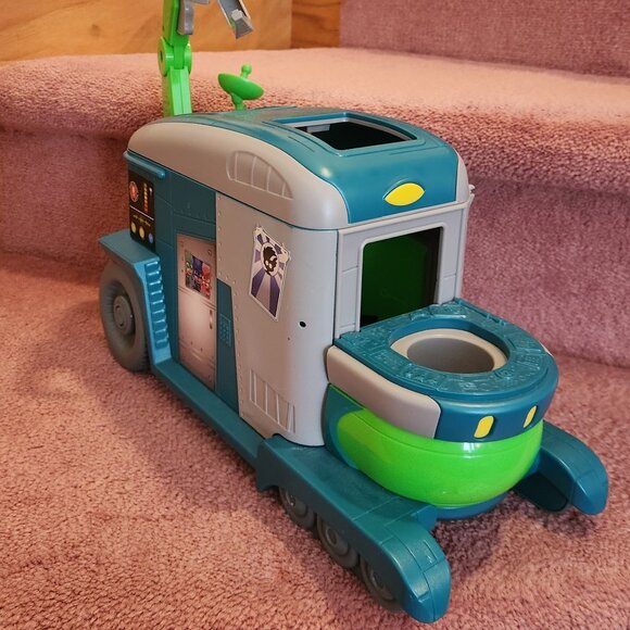 PJ Masks Romeo's Lab Playset - Picture 3 of 6